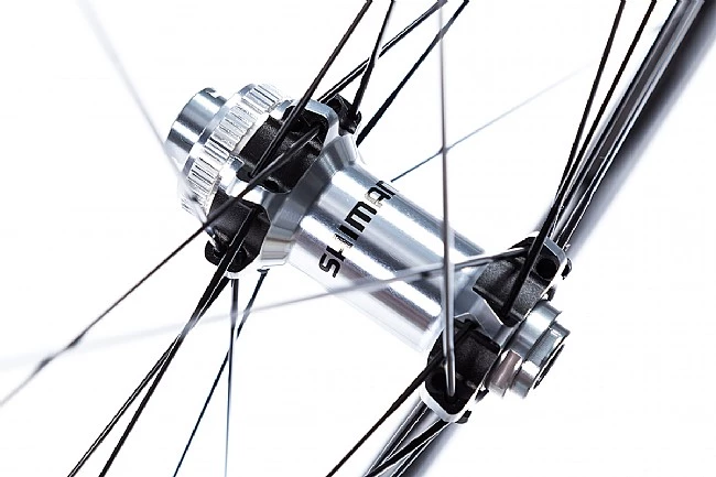Shimano WH-RS770 C30-TL Carbon Disc Wheelset 6 Shimano WH-RS770 C30-TL Carbon Disc Wheelset - Image 6