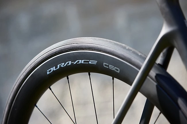 Shimano WH-R9270 C50-TL Dura-Ace Carbon Disc Wheelset 7 Shimano WH-R9270 C50-TL Dura-Ace Carbon Disc Wheelset - Image 7